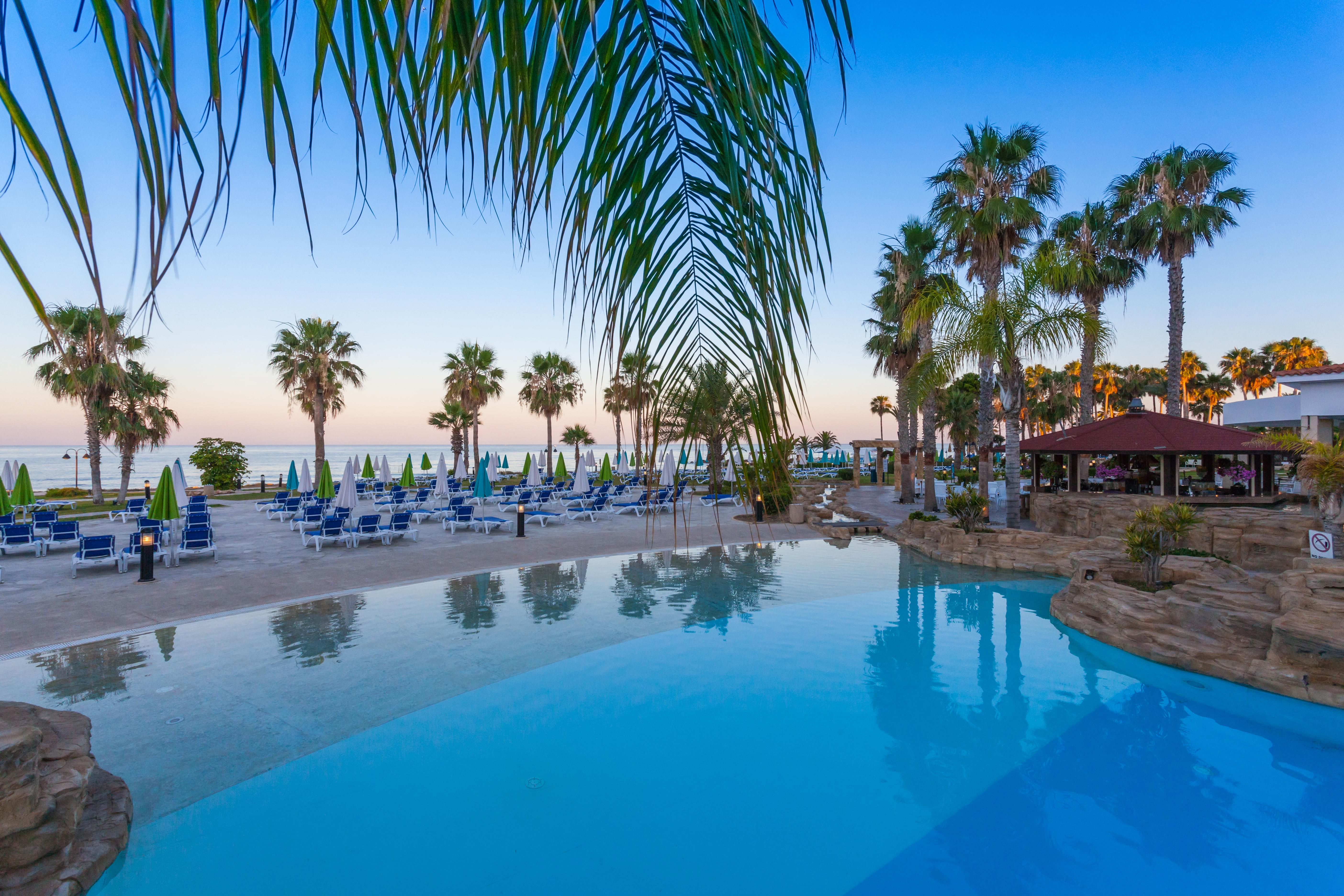 Hotel Leonardo Cypria Bay Geroskipou Exterior foto